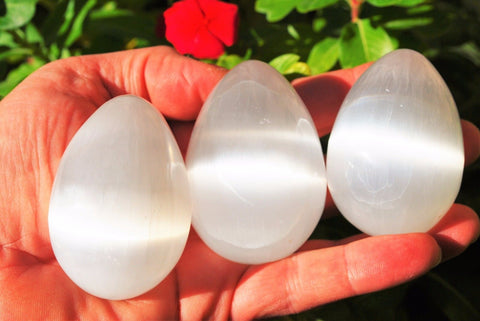 [1] Selenite Crystal Egg of Psychic Awareness POWERFUL ~2.5" 70mm 200grams